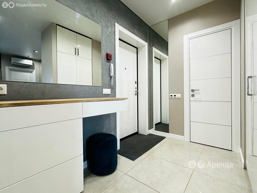 m. Pavshino: Apartment, 2-rooms