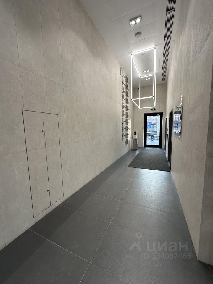 m. Aminyevskaya: Apartment, 3-rooms