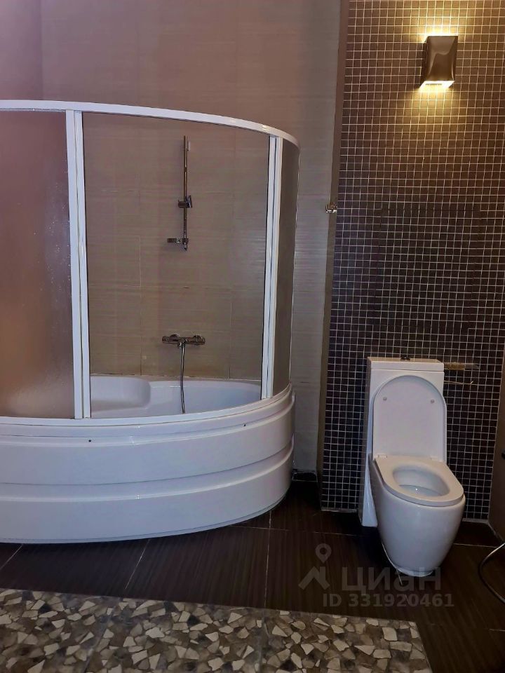 m. Ulitsa Akademika Koroleva: Apartment, 3-rooms