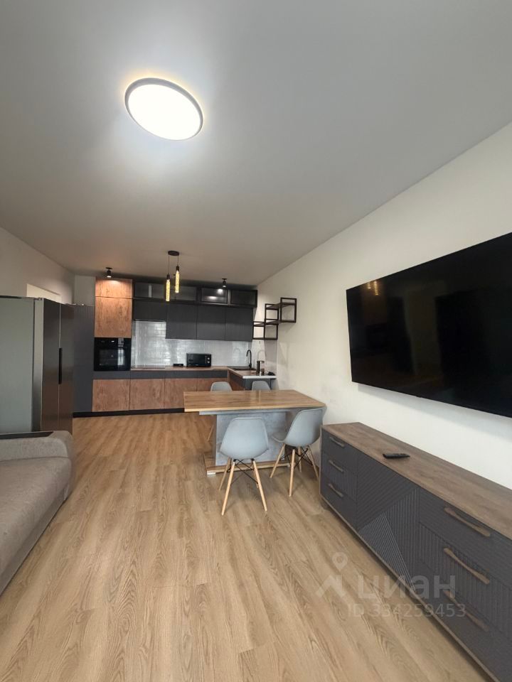 m. Scherbinka: Apartment, 3-rooms