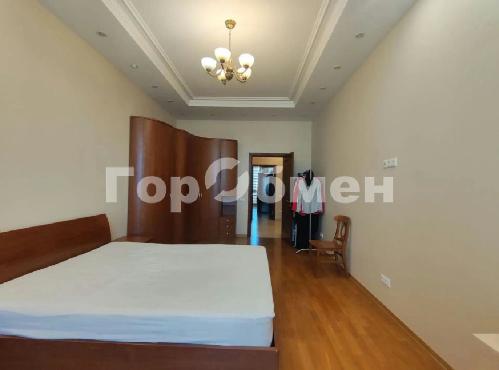 m. Narodnoe Opolchenie: Apartment, 2-rooms