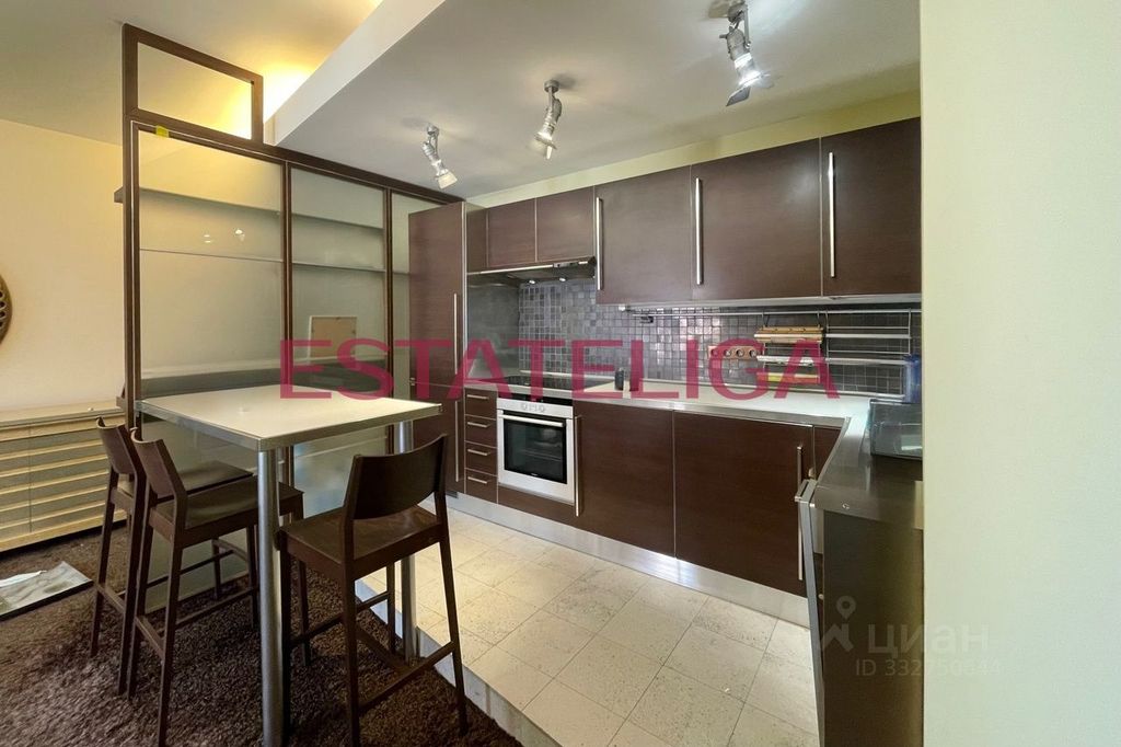 m. Smolenskaya: Apartment, 2-rooms