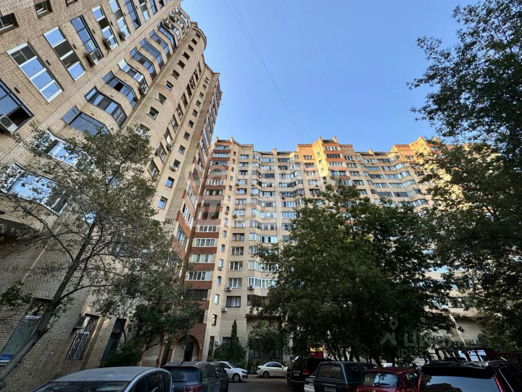 m. Pavshino: Apartment, 2-rooms