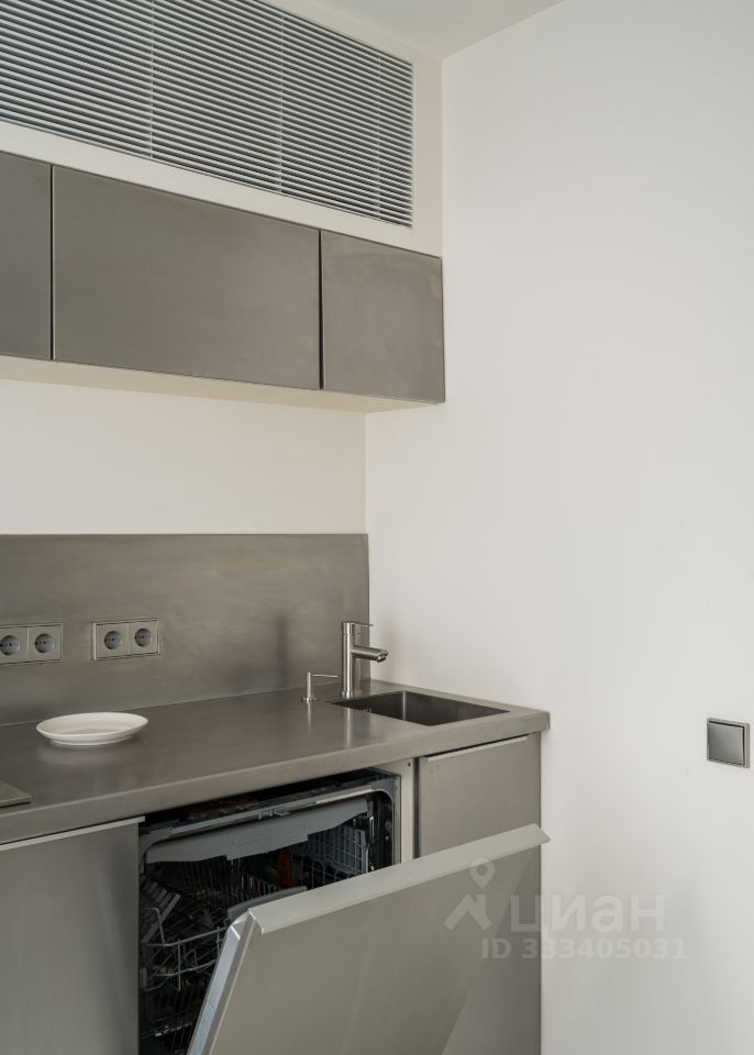 m. Ploschad trekh vokzalov: Apartment, 1-rooms