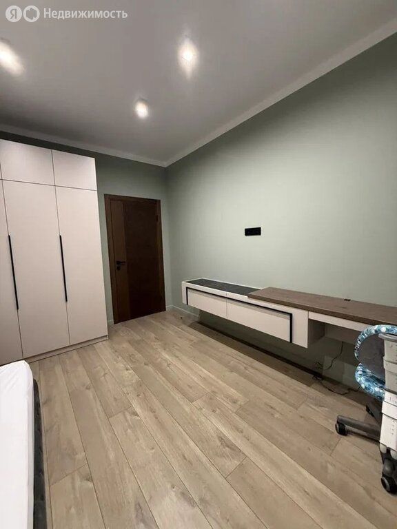 m. Nagornaya: Apartment, 2-rooms