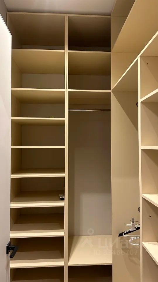m. Narodnoe Opolchenie: Apartment, 2-rooms
