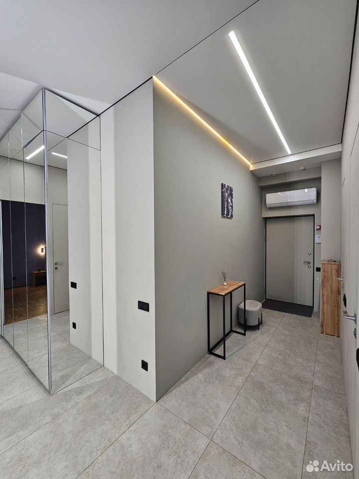 m. ZIL: Apartment, 2-rooms