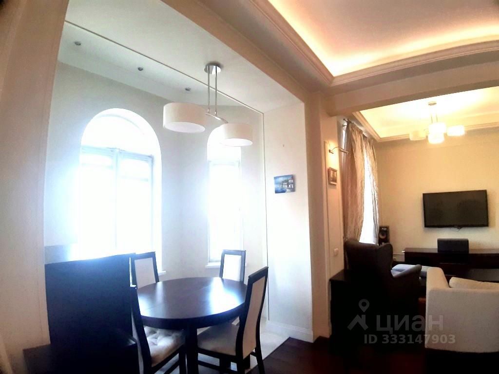 m. Smolenskaya: Apartment, 2-rooms