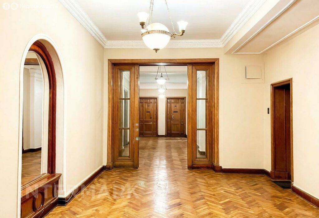 m. Barrikadnaya: Apartment, 2-rooms