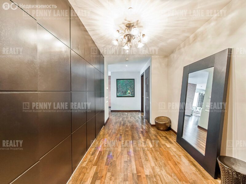 m. Delovoy tsentr: Apartment, 4-rooms