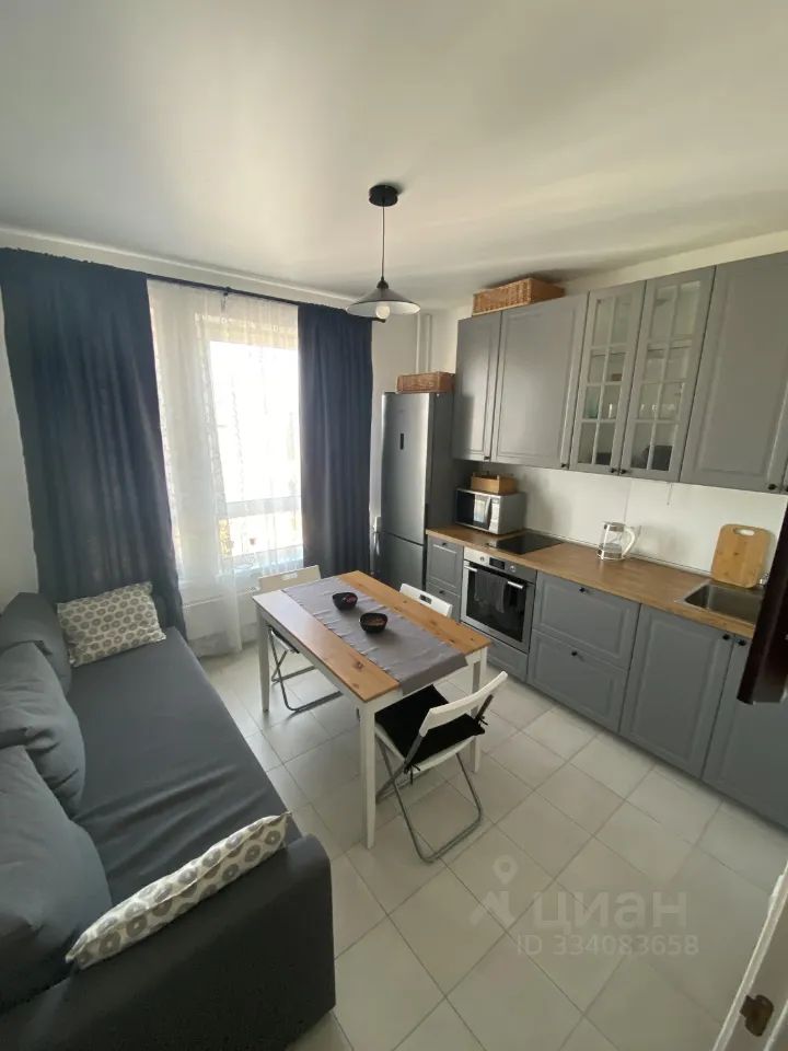m. Pyatnitskoe shosse: Apartment, 2-rooms
