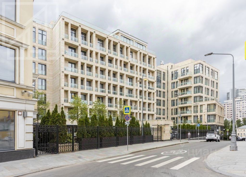 m. Smolenskaya: Apartment, 4-rooms