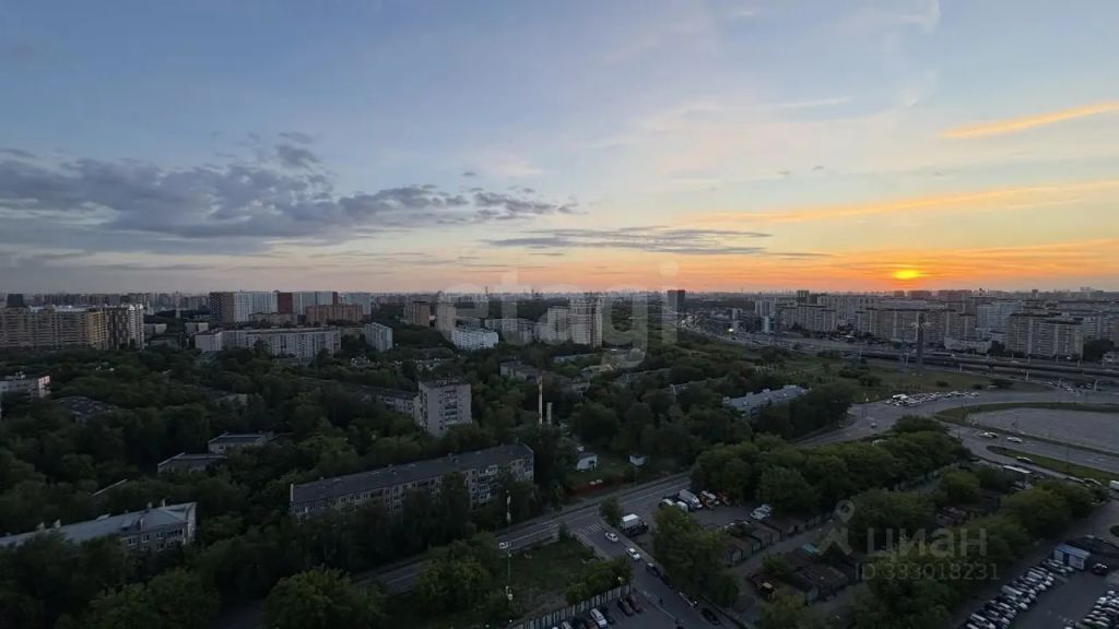m. Lukhmanovskaya: Apartment, 1-rooms