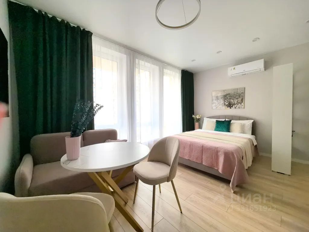m. Vodniki: Apartment, studio