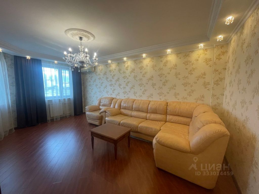 m. Universitet druzhby narodov: Apartment, 2-rooms