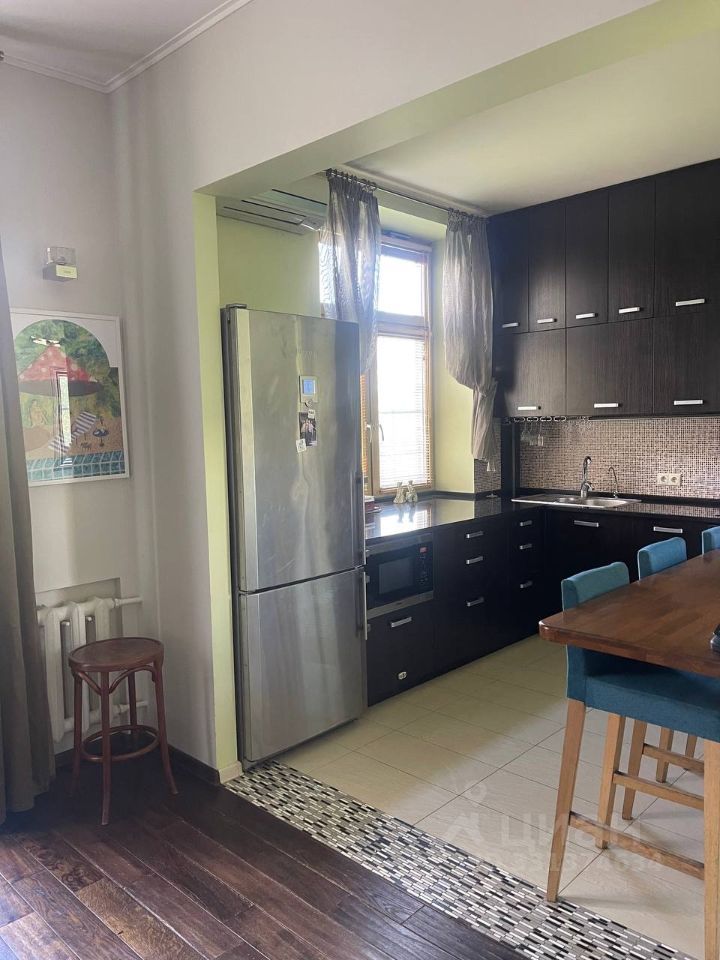 m. Oktyabrskoe pole: Apartment, 2-rooms