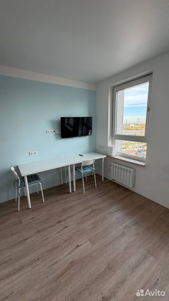 m. Lukhmanovskaya: Apartment, studio