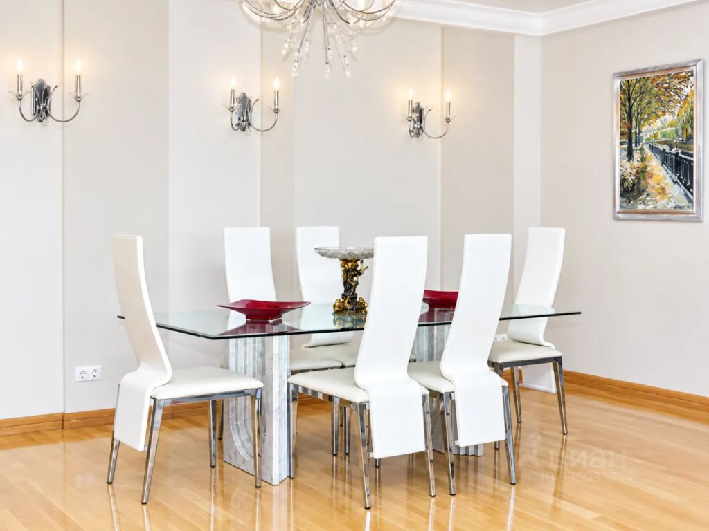 m. Pushkinskaya: Apartment, 3-rooms