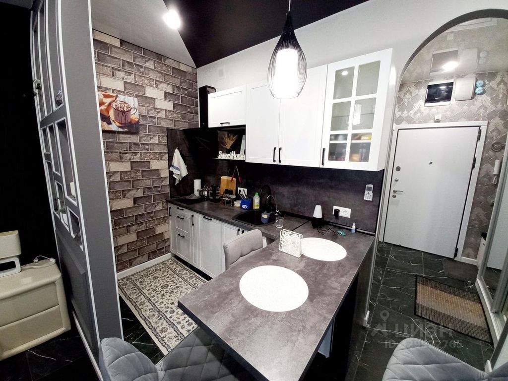 m. Strogino: Apartment, studio