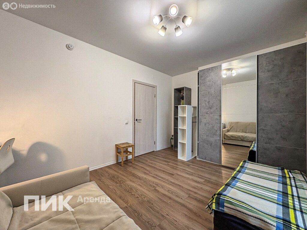 m. Molodezhnaya: Apartment, 2-rooms
