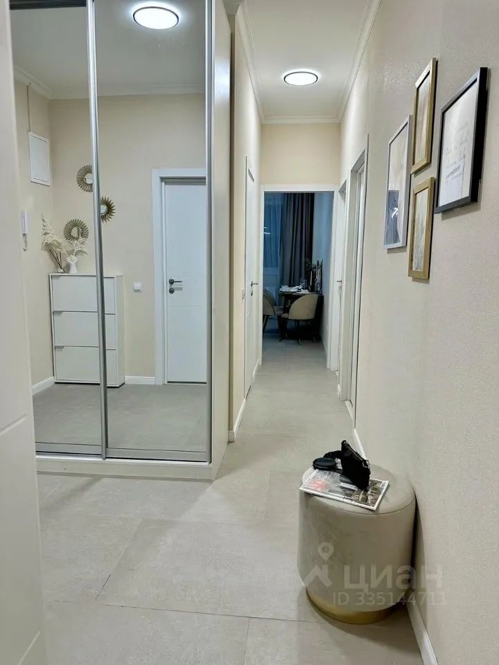 m. Strogino: Apartment, 3-rooms