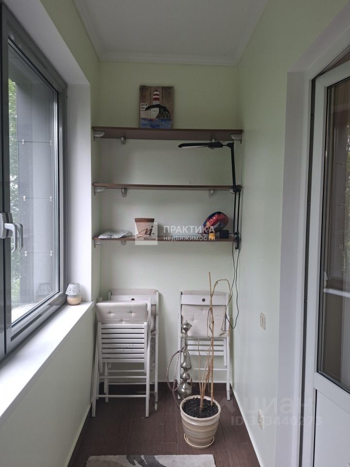 m. Ploschad Gagarina: Apartment, 2-rooms