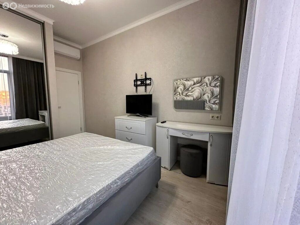 m. ZIL: Apartment, 1-rooms