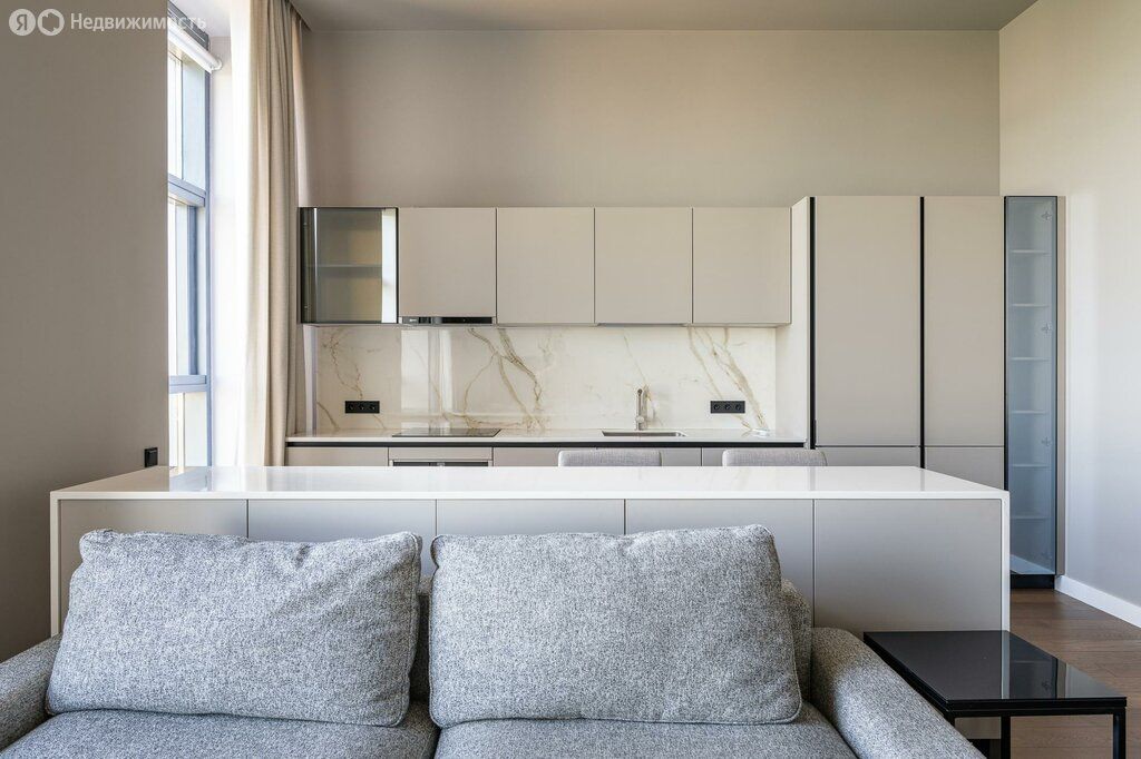 m. Bagrationovskaya: Apartment, 3-rooms
