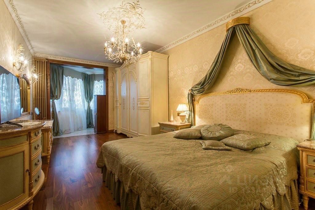 m. Michurinsky prospekt: Apartment, 3-rooms