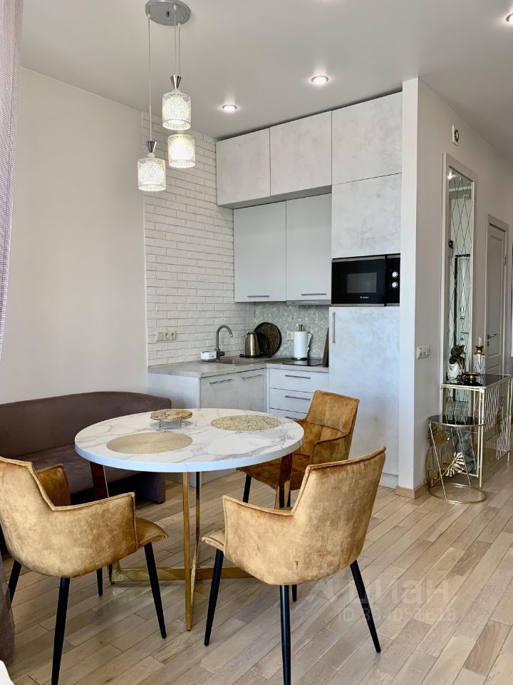 m. Shelepikha: Apartment, studio