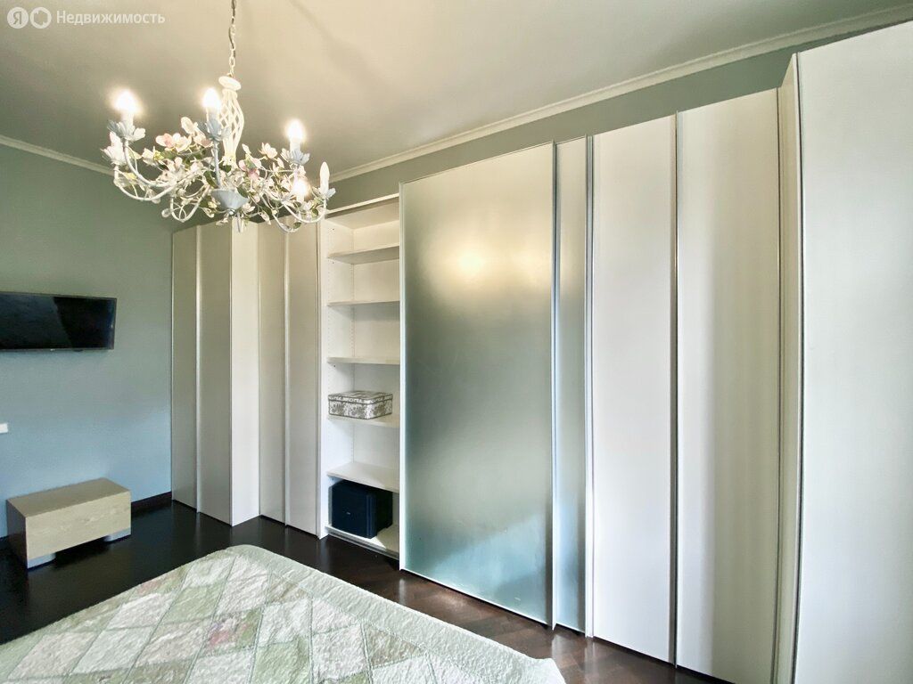 m. Krasnopresnenskaya: Apartment, 2-rooms