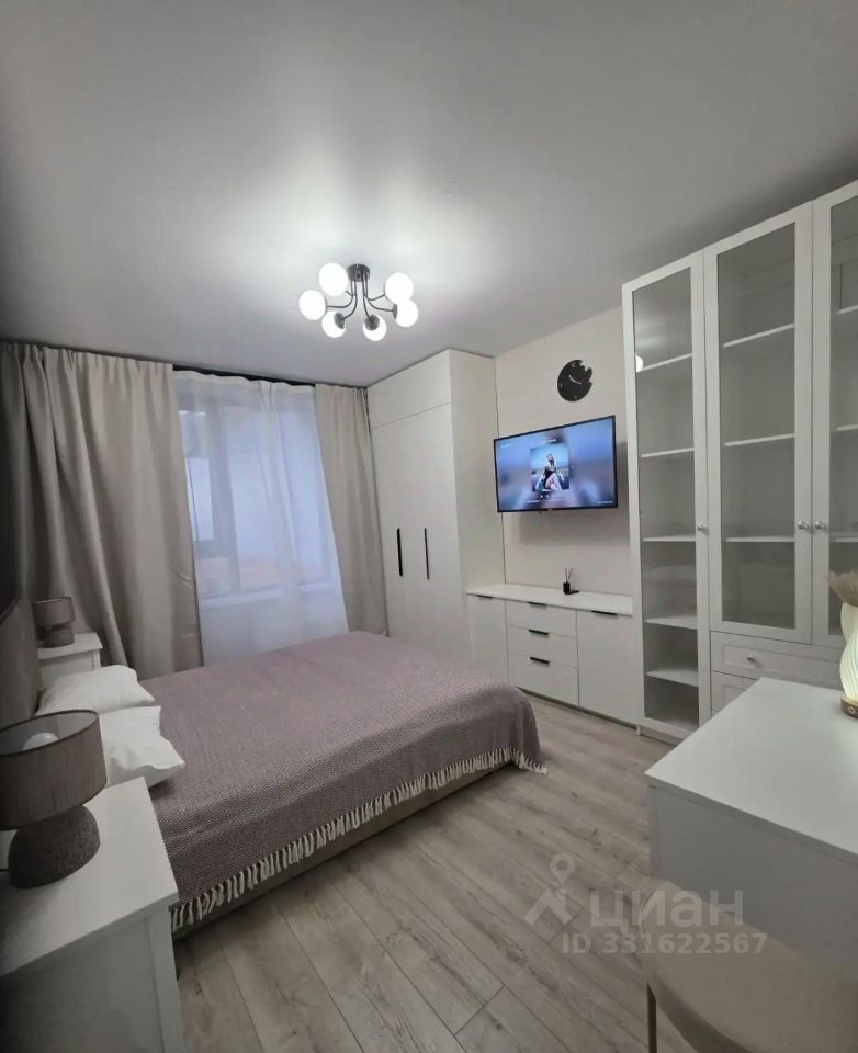 m. Strogino: Apartment, studio