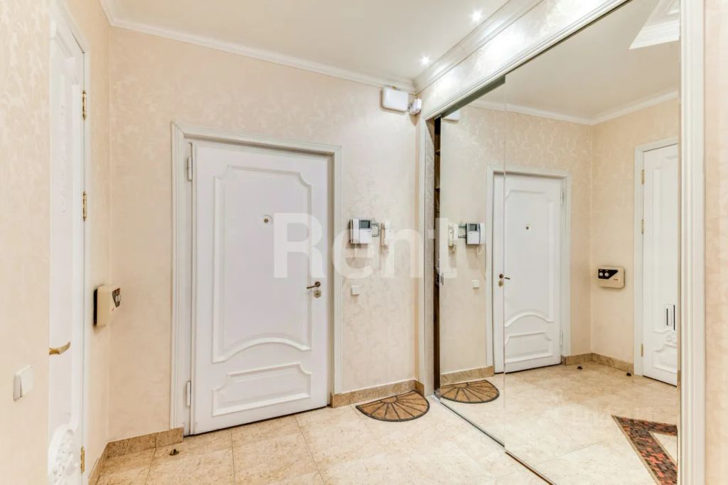 m. Tretyakovskaya: Apartment, 2-rooms