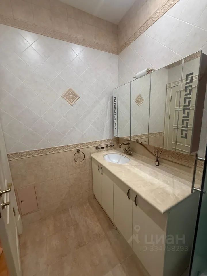 m. Kutuzovskaya: Apartment, 2-rooms