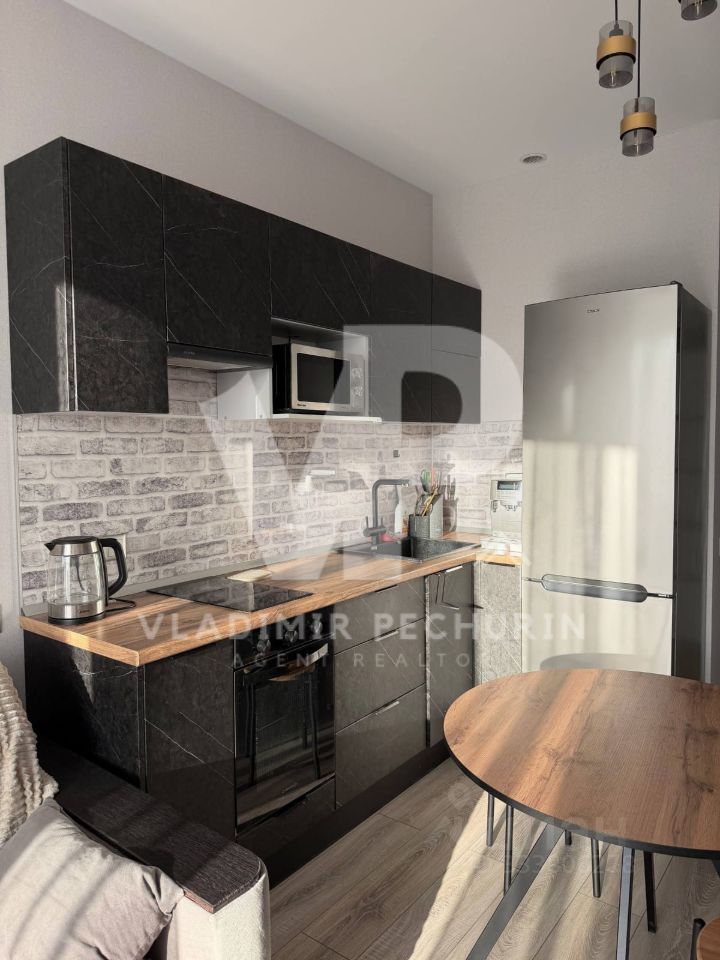m. Tulskaya: Apartment, studio