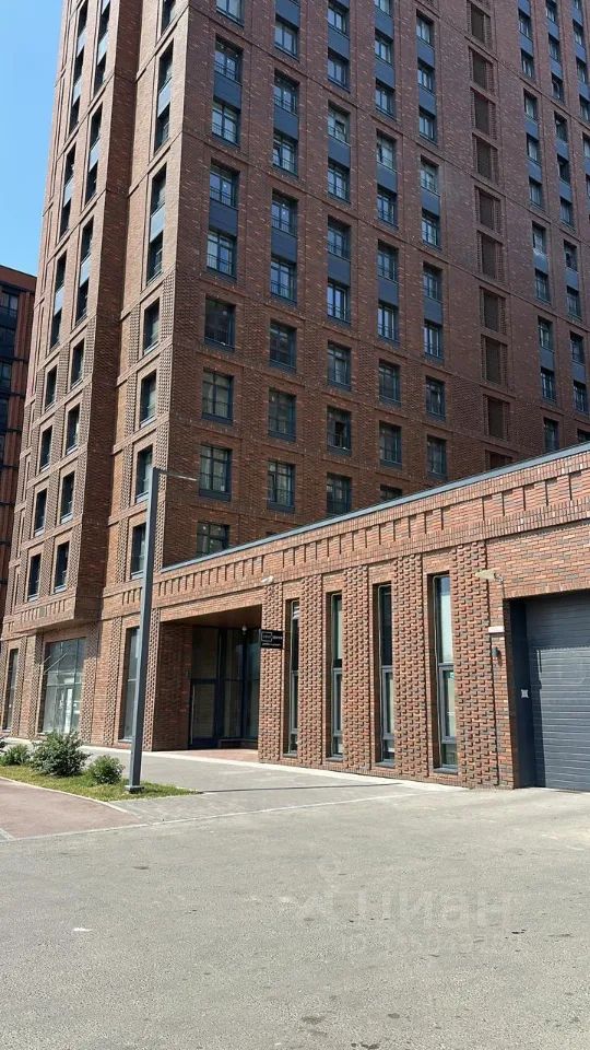 m. ZIL: Apartment, 2-rooms