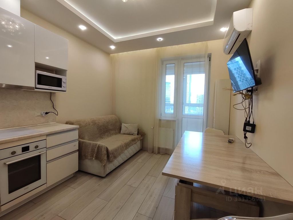 m. Aminyevskaya: Apartment, 2-rooms