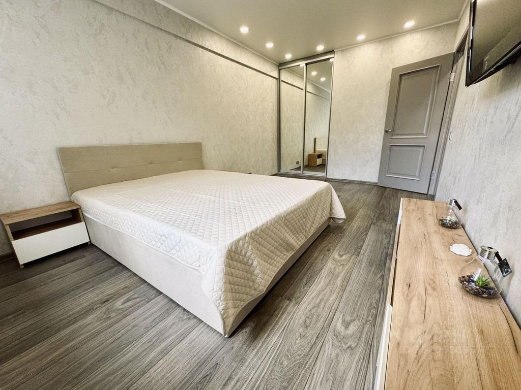 m. Shabolovskaya: Apartment, 1-rooms