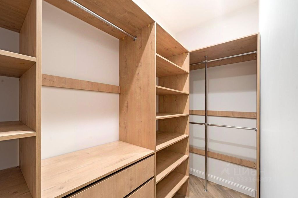 m. Ulitsa 1905 goda: Apartment, 2-rooms