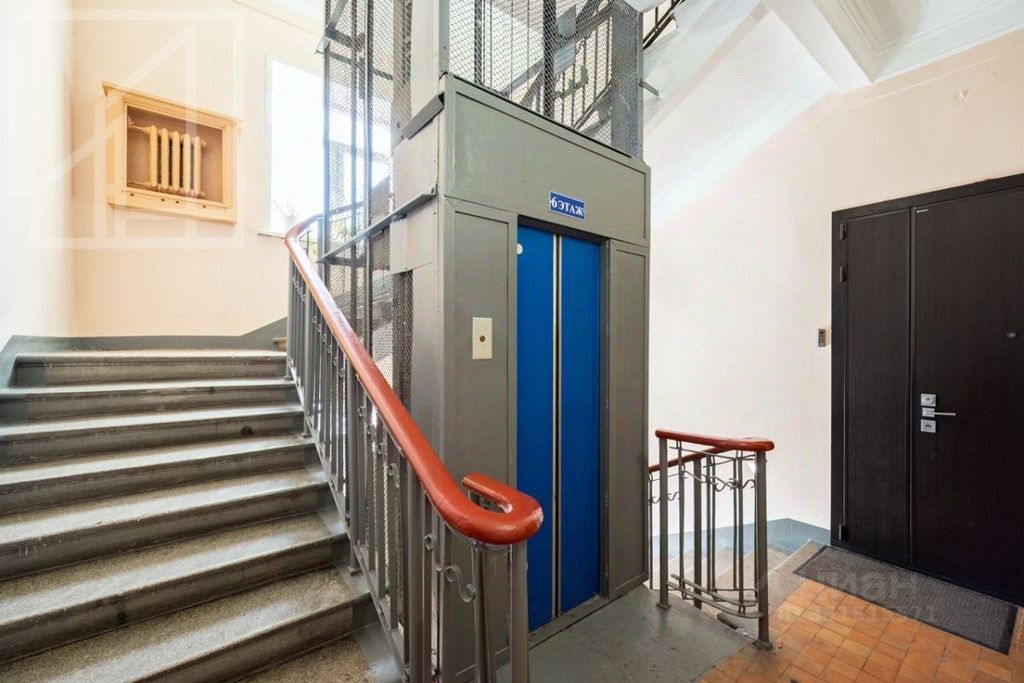 m. Barrikadnaya: Apartment, 2-rooms