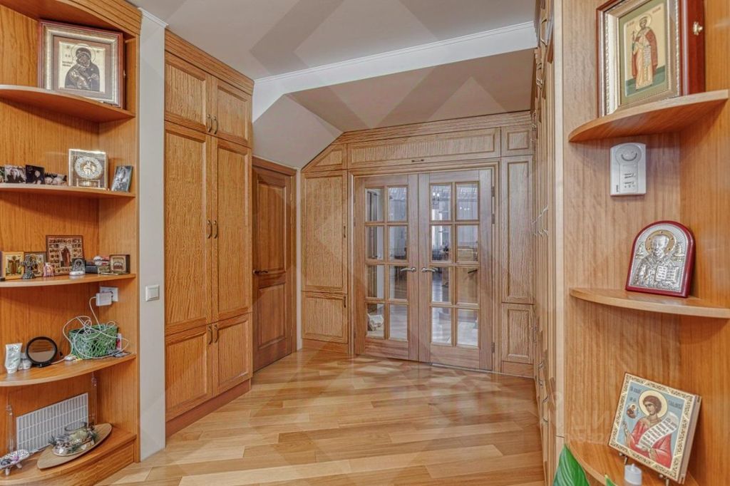 m. Smolenskaya: Apartment, 3-rooms