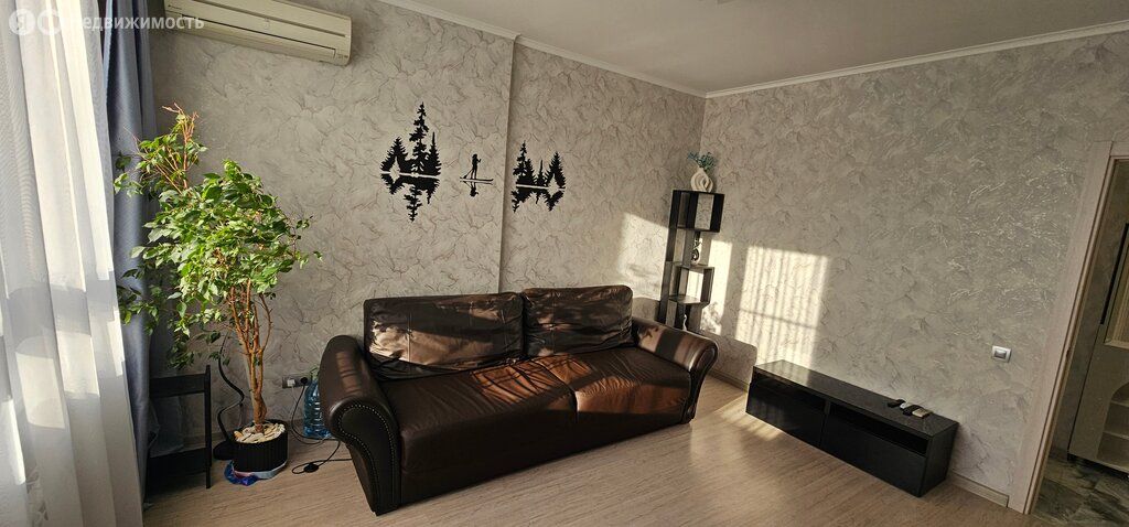 m. Nakhimovsky prospekt: Apartment, 2-rooms