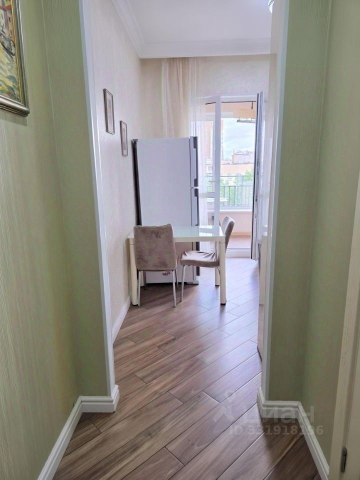 m. Rabochy Poselok: Apartment, 2-rooms