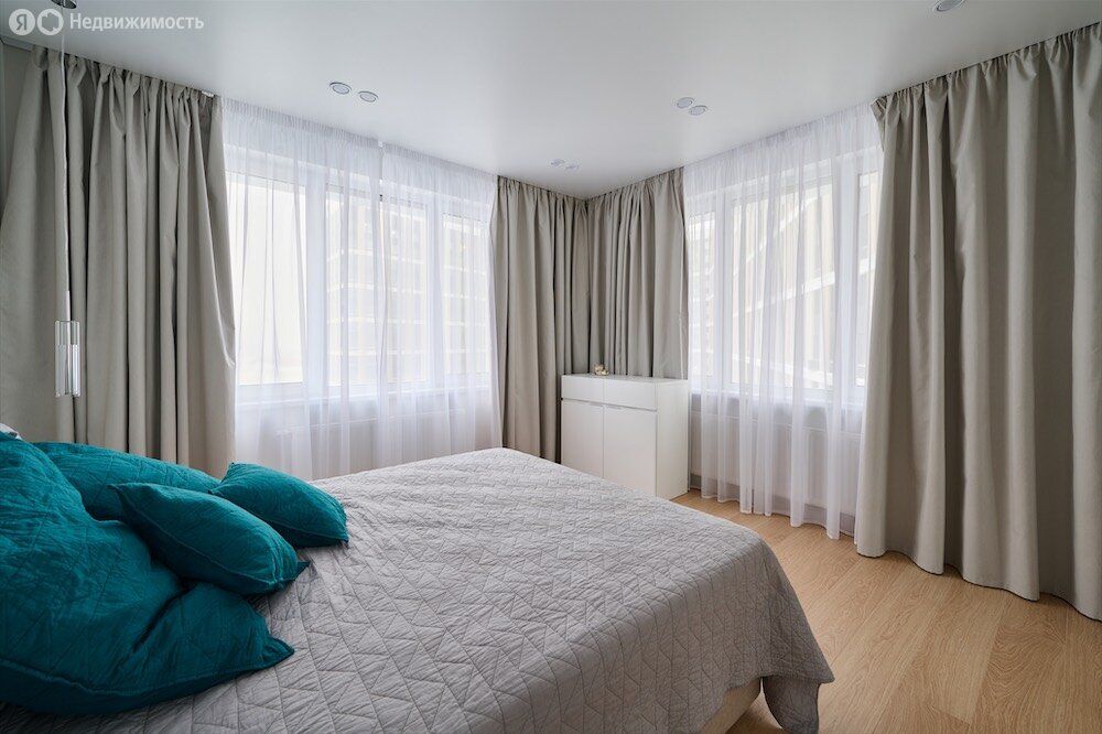m. Oktyabrskoe pole: Apartment, 2-rooms