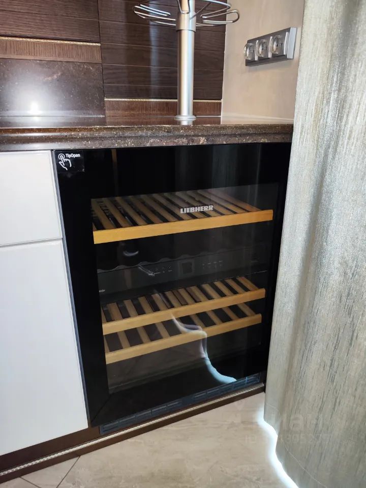 m. Ulitsa 1905 goda: Apartment, 2-rooms