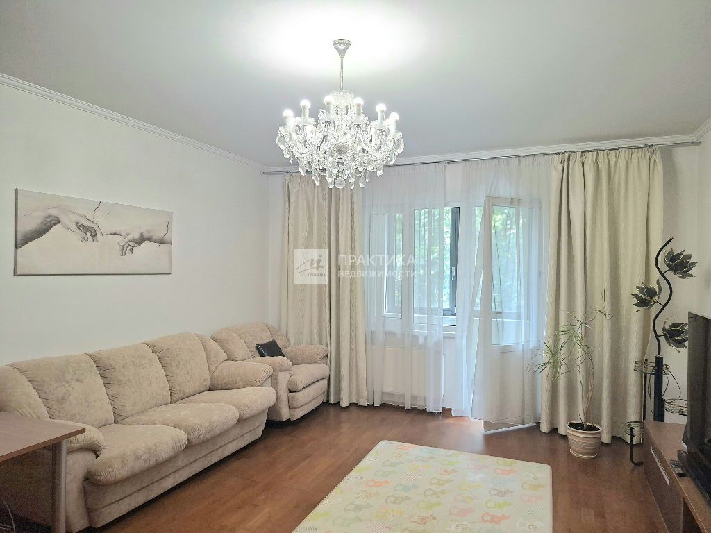 m. Ploschad Gagarina: Apartment, 2-rooms