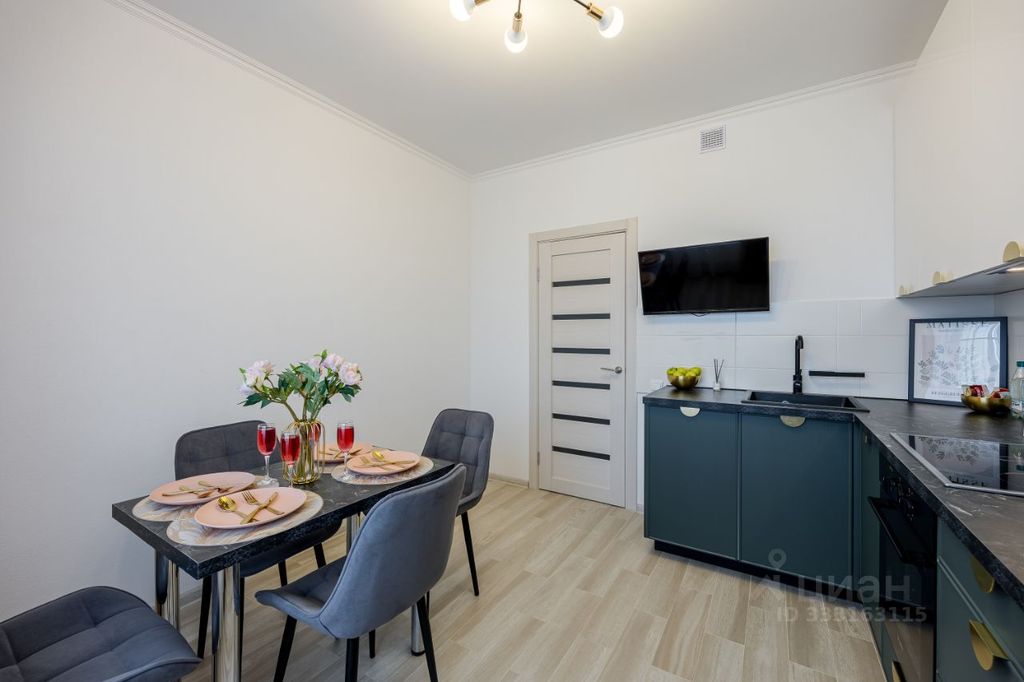 m. Nagornaya: Apartment, 2-rooms