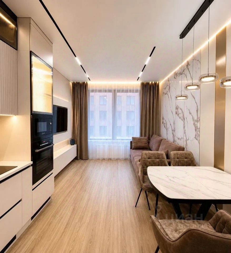 m. ZIL: Apartment, 2-rooms