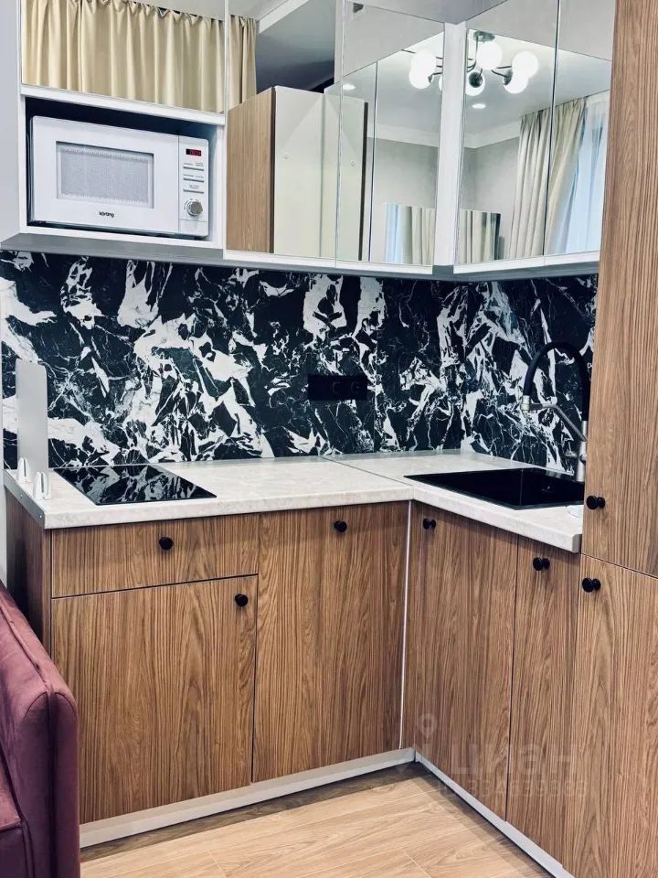 m. Maryina Roscha: Apartment, studio