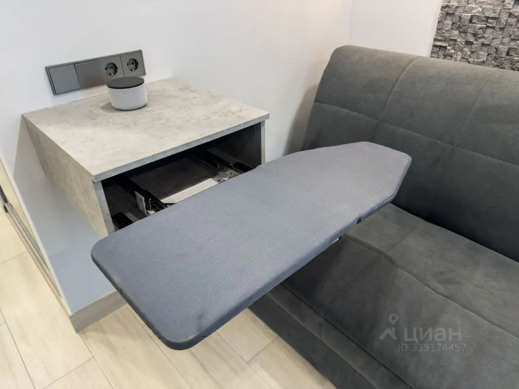 m. Novodachnaya: Apartment, studio